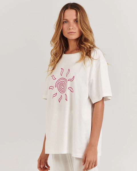 CHARLIE HOLIDAY Swirl Sun Boyfriend T-Shirt - Pink White