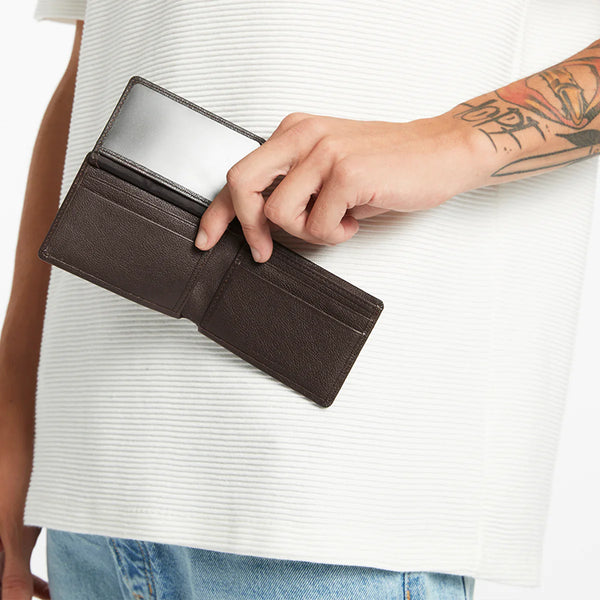 STATUS ANXIETY Jonah Wallet